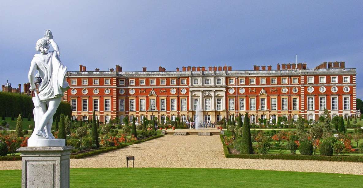 Hampton Court Palace Private Tour With Fast Track Entry - Private Tour Itinerary Overview