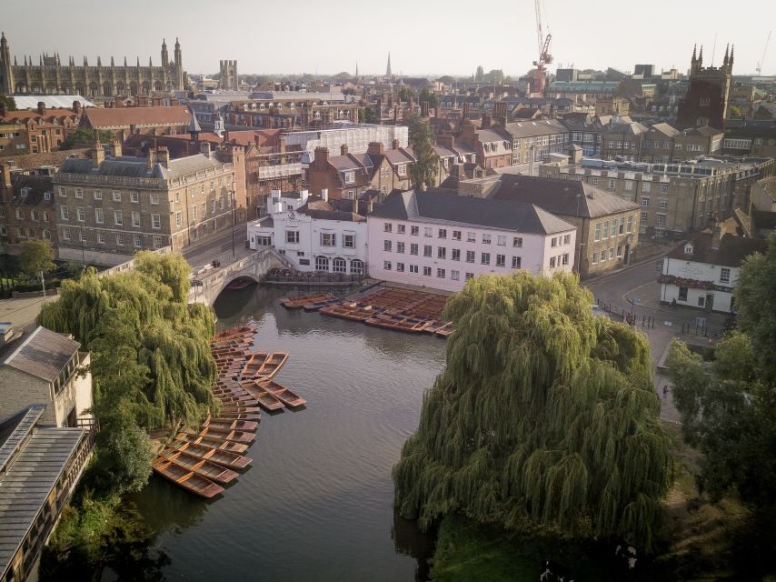 Cambridge: Punting Tour on the River Cam - What to Expect on Board