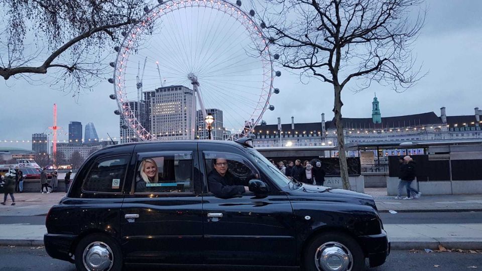 London: James Bond Shooting Locations Tour by Black Taxi - Behind the Scenes of Bond