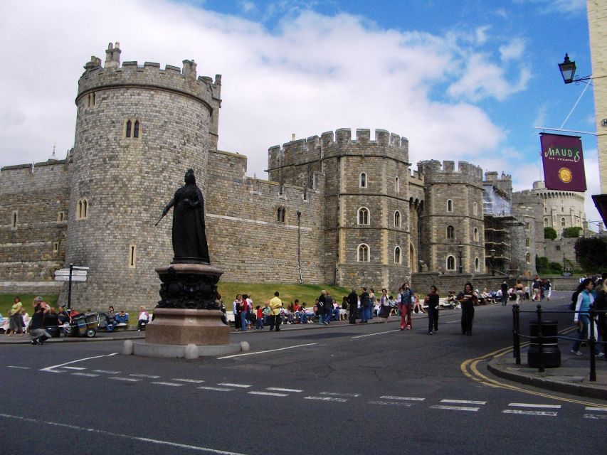 Windsor Castle Private Tour With Admission - Attractions and Inclusions