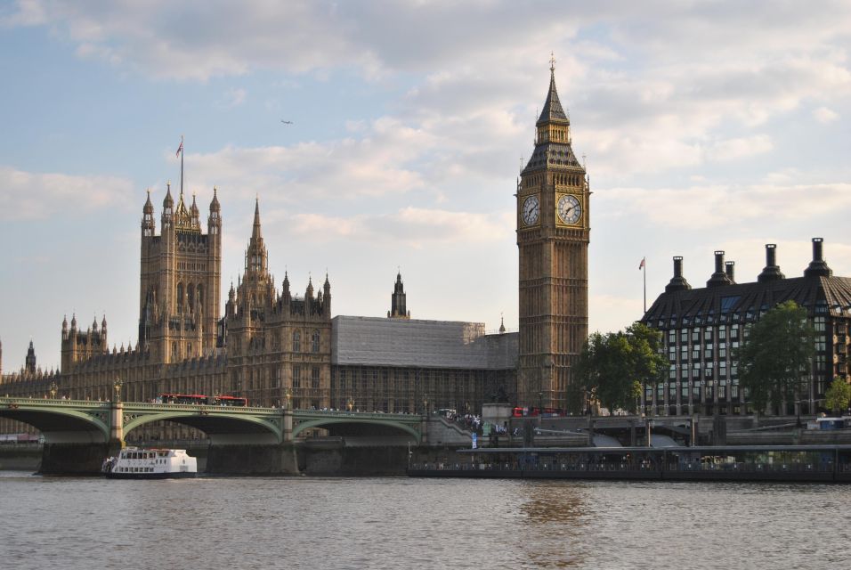 London: 3-Hours Private Walking Tour - Accessibility and Cancellation