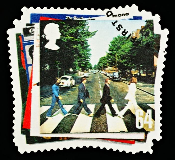 London: Beatles Magical Tour by Black Cab - Crossing Abbey Road Like the Beatles