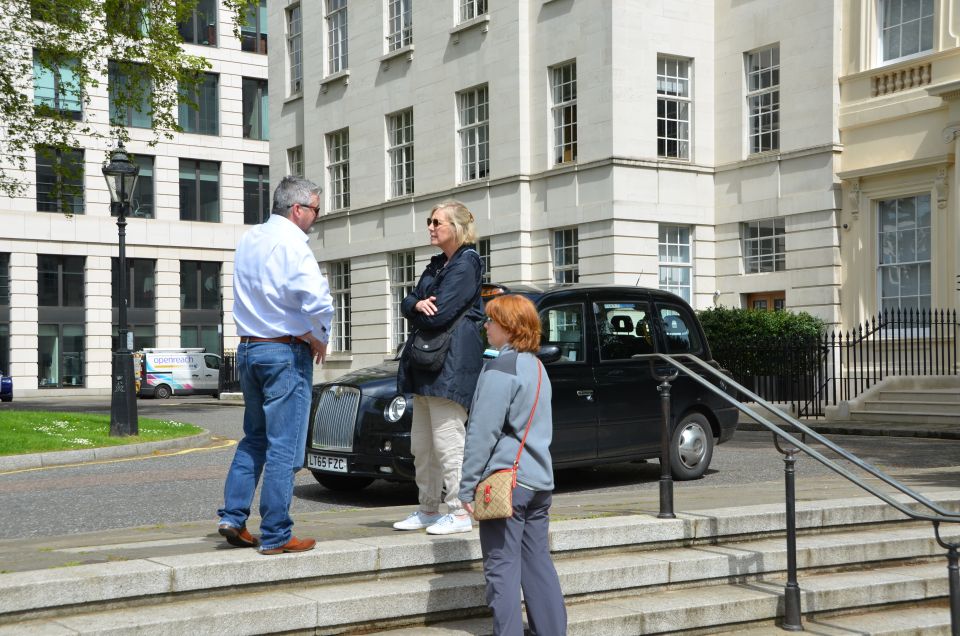 London: James Bond Shooting Locations Tour by Black Taxi - What to Expect on Tour