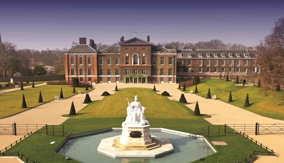 London: Westminster Walking Tour and Kensington Palace Visit - Benefits of a Guided Tour