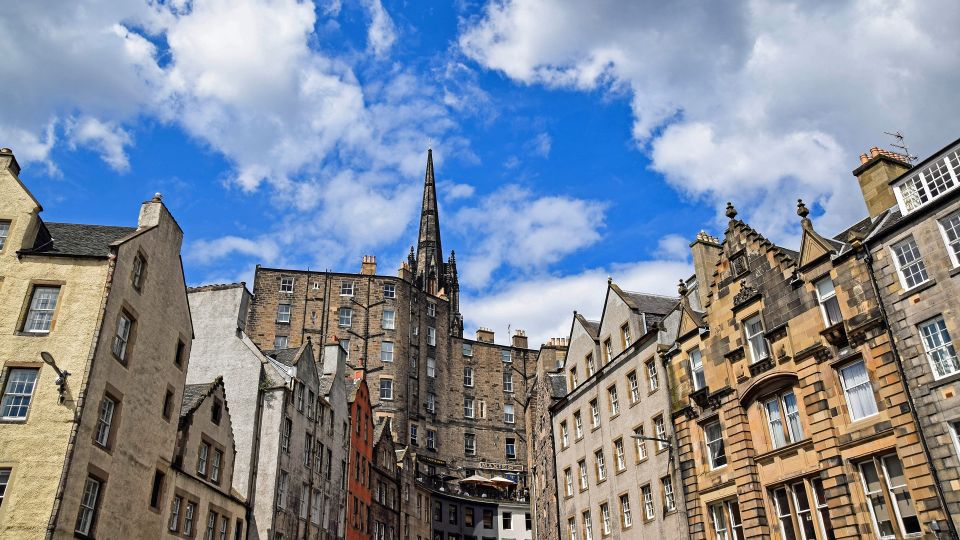 Edinburgh: the Royal City Tour From London - Explore Edinburghs Landmarks