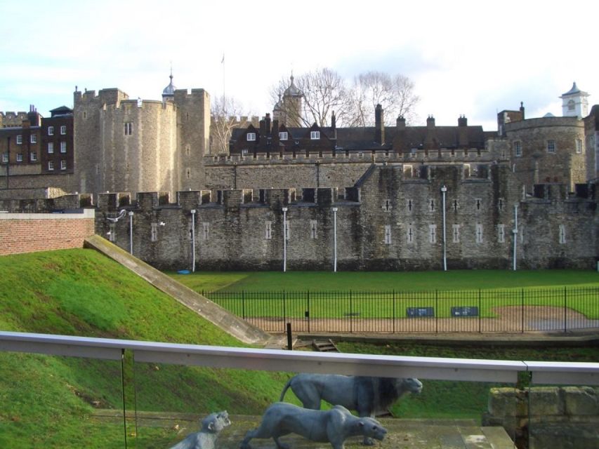 Tower of London Kid-Friendly Private Tour - Booking and Cancellation Policies