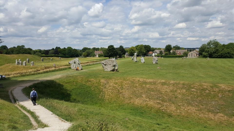 King Arthur Tour: Stonehenge, Glastonbury and Avebury - Explore the Legend of King Arthur