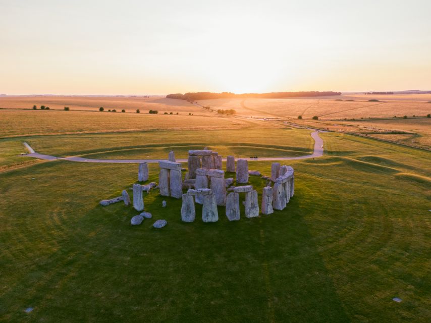 From Bath: Private Stonehenge and Salisbury Tour With Pickup - Itinerary and Schedule