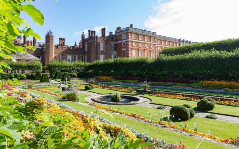 Guided Afternoon Tea, Fast-Track Kensington Palace Tickets