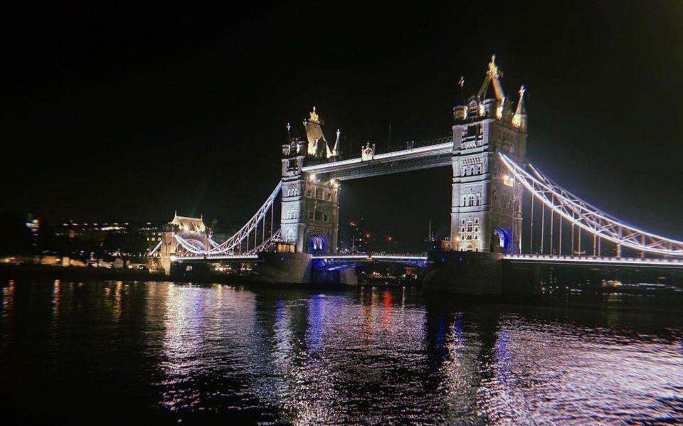 London Bridges Night Time Light Private Tour - Nighttime Magic on the Thames