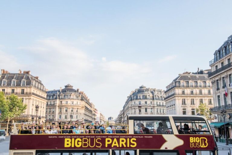Paris 1-Day Trip With Eurostar and Hop-On Hop-Off Bus