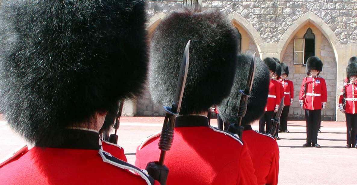 London: Changing of the Guards Ceremony Guided Walking Tour - Witnessing the Changing of Guards