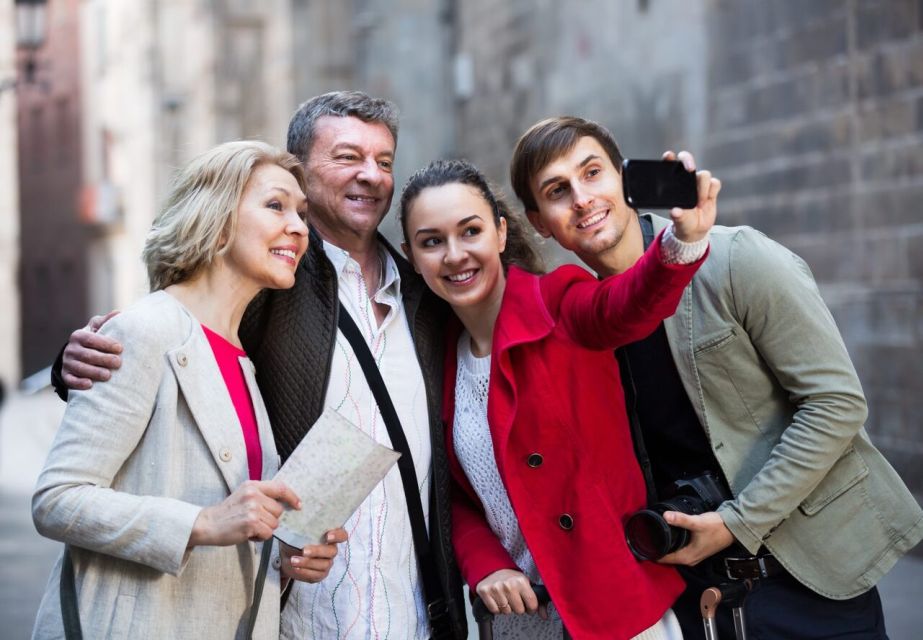 Fascinating Manchester - Walking Tour - Discovering Manchesters Landmarks