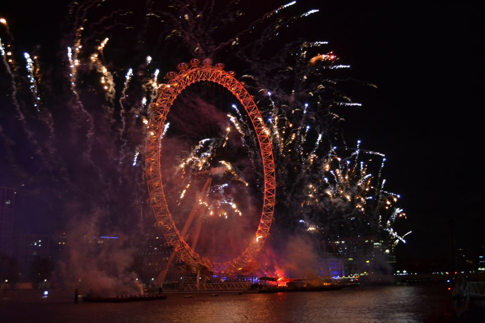 Festive London New Year's Eve 3-Course Dinner Cruise - What to Expect on Board