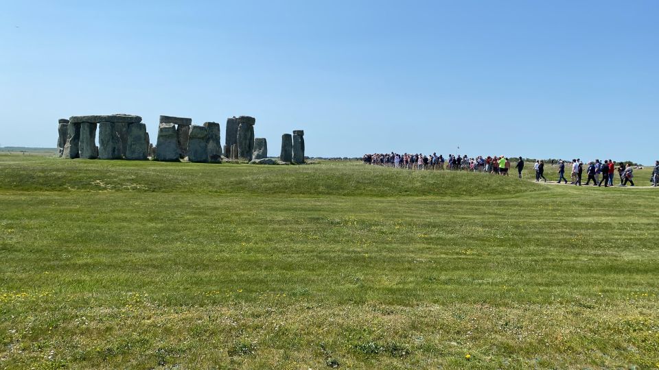 Individual Trip to Stonehenge and Salisbury Cathedral - Exploring Stonehenge and Salisbury