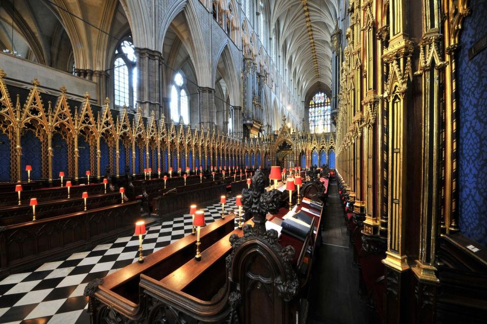 London: Private Changing of the Guard & Westminster Abbey - Expert Guided Walking Tour