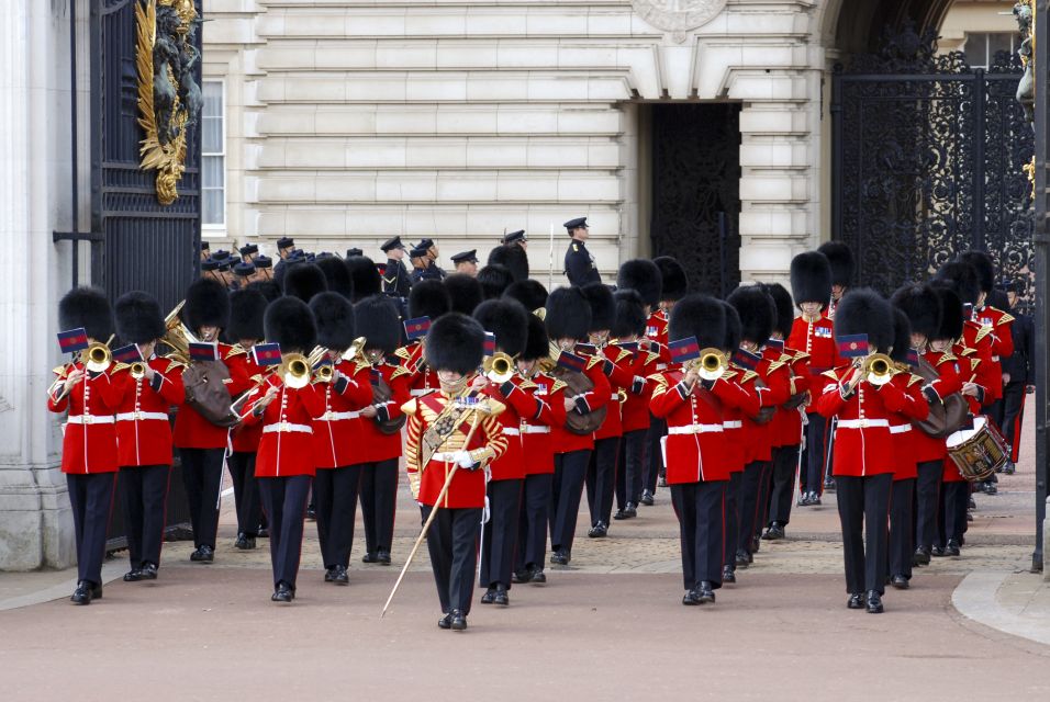 London: Changing of the Guards Ceremony Guided Walking Tour - Wrap Up