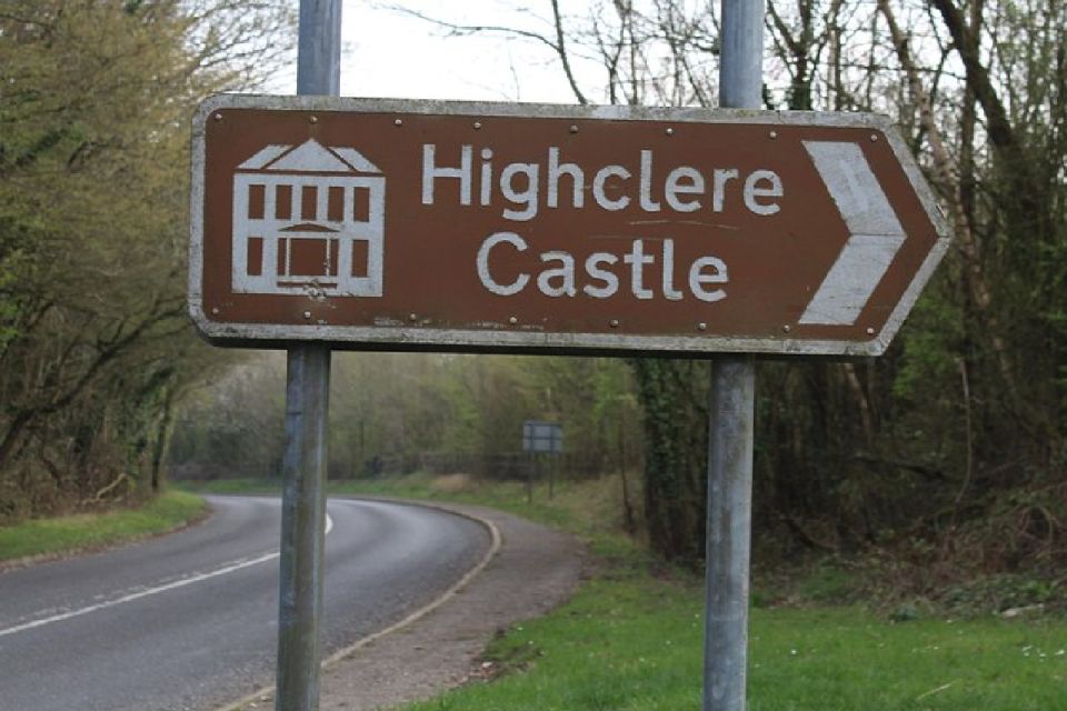 London: Private Round Trip Transfer To Highclere Castle - Highclere Castle Admission Tips