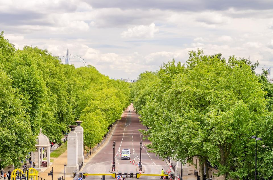 Royal Tour With Buckingham Palace Tickets - What to Expect on the Tour