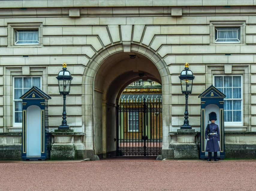 London: St Pauls, London Tower, Westminster and London Eye - Essential Tour Details