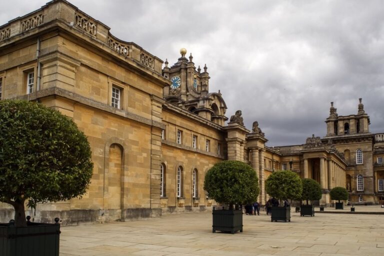 Blenheim Palace in a Day Private Tour With Admission