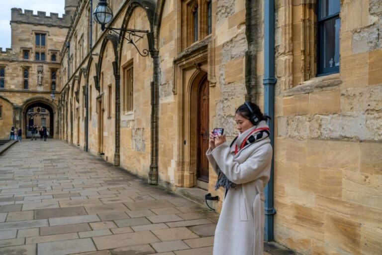 Enchanted Oxford: A Christmas Walking Tour