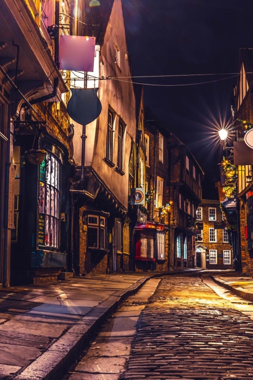 Whispers of York Ghostly Adventure - Unraveling the Citys Dark Past