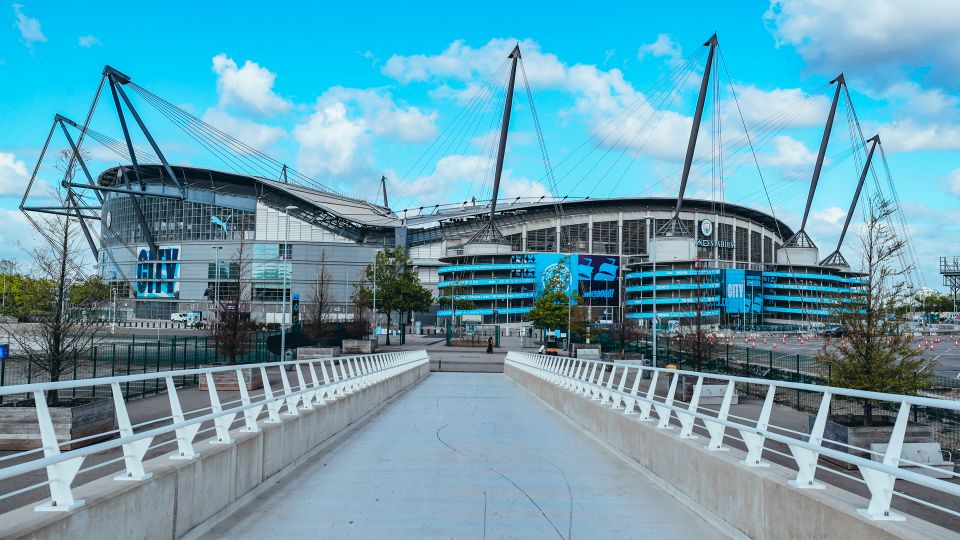 From London: Manchester City FC Stadium Tour by Rail - Stadium Tour Highlights