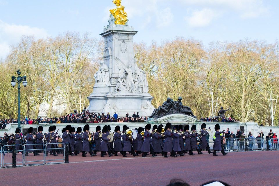 Half Day London Private Tour With Entry to Westminster Abbey - Exploring Westminster Abbey