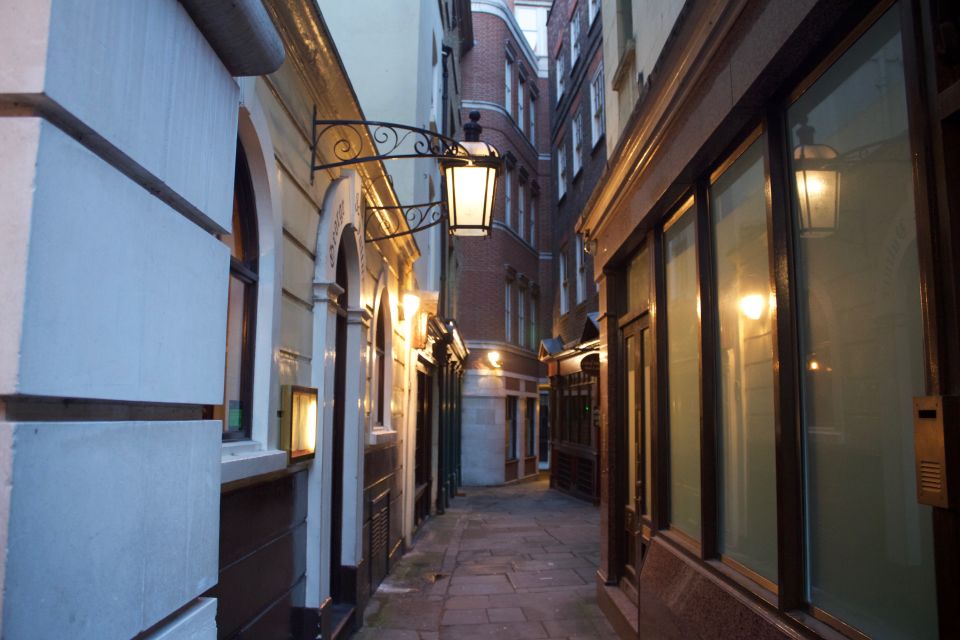 London: Dickens Walking Tour - Exploring Literary Landmarks