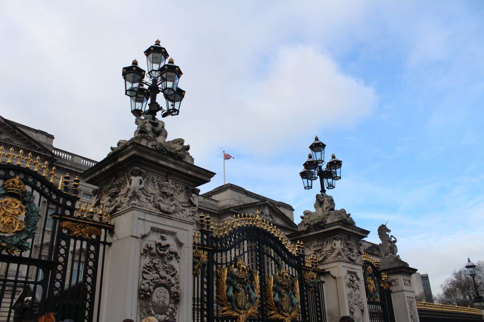 London: 4-Hour Panoramic Tour by Black Taxi - Inclusions and Important Notes