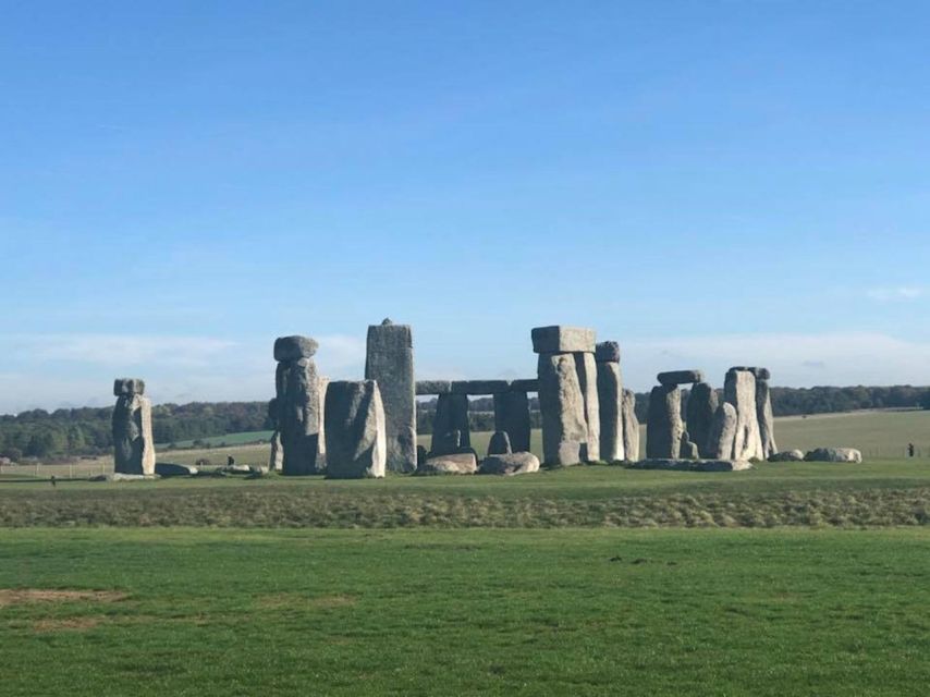 London: Stonehenge Private Transfer With Optional Guide - Inclusions and Logistics Explained