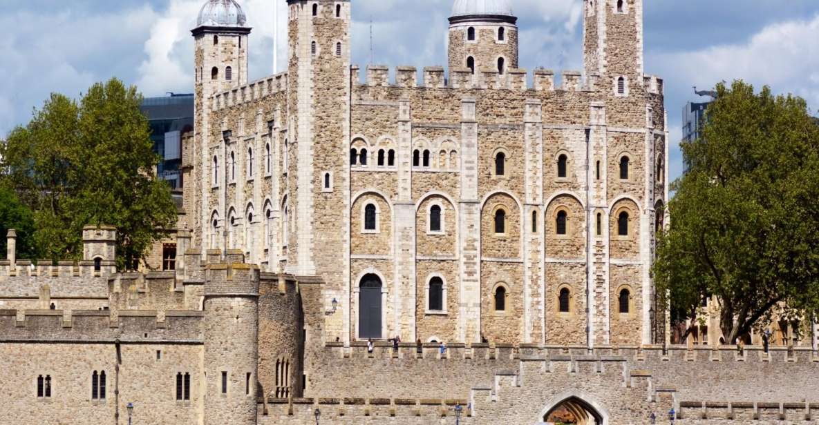 Tower of London Tour With Private Guide, Tickets, Pickup - What to Expect From the Tour