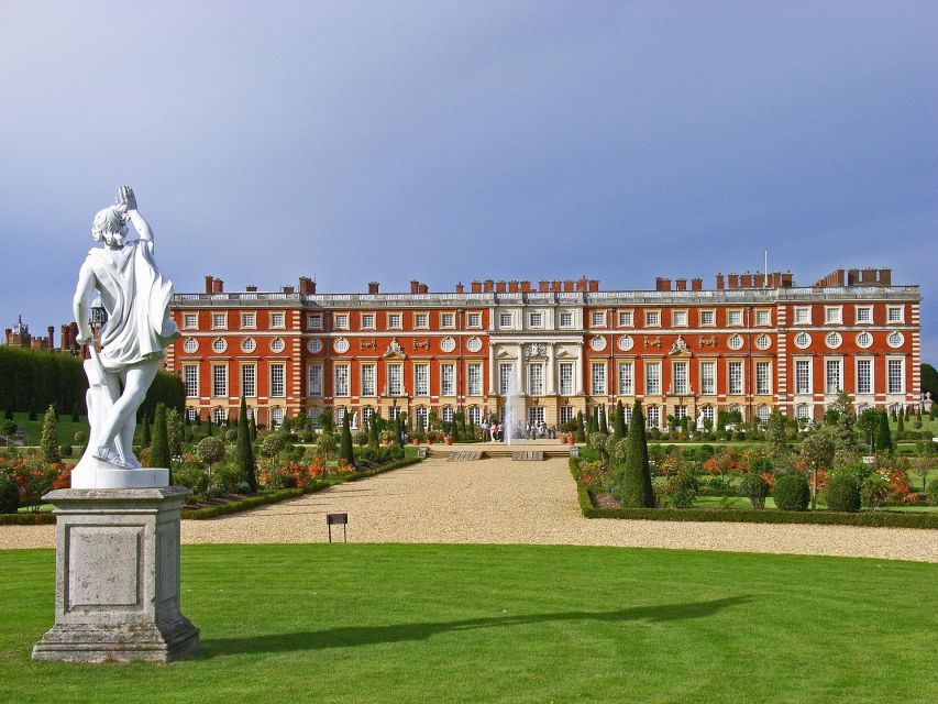 Windsor Castle Hampton Court Palace Private Tour With Pass - Getting Ready for the Tour