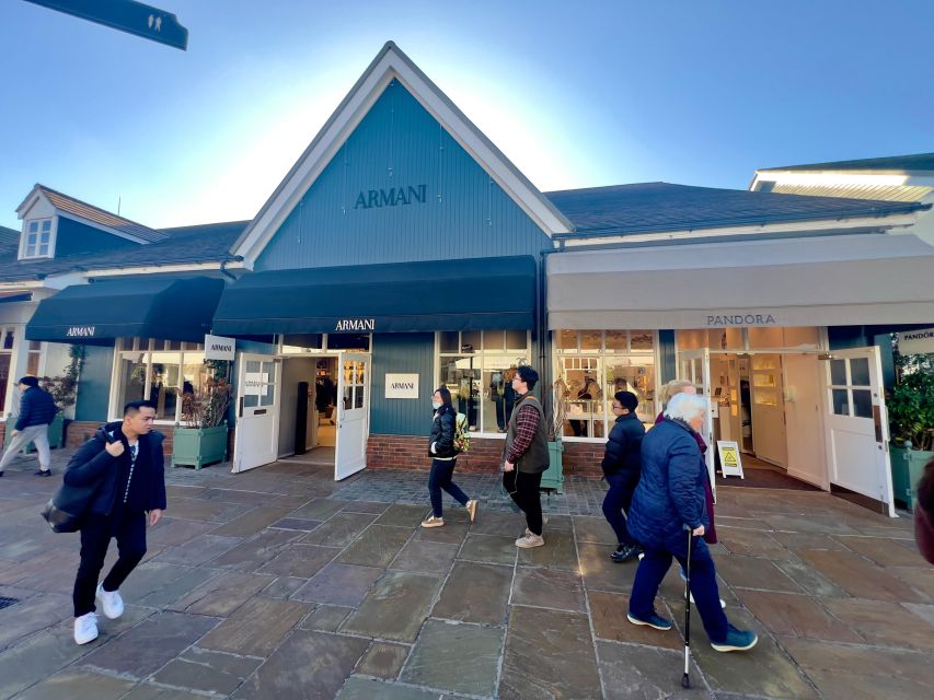 London: Bicester Village Private Vehicle Round Trip Transfer - Planning Your Bicester Village Day