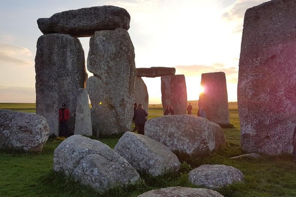 Private Avebury.Stonehenge.Salisbury. - Exclusions and Restrictions