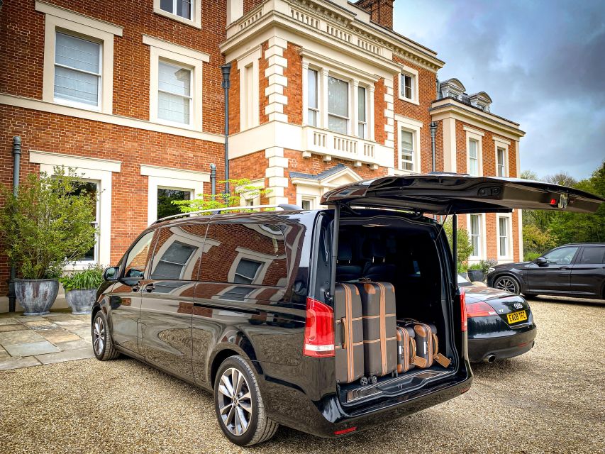 Chauffeur Limo Airport Transfer Heathrow-London - Seamless Booking and Support