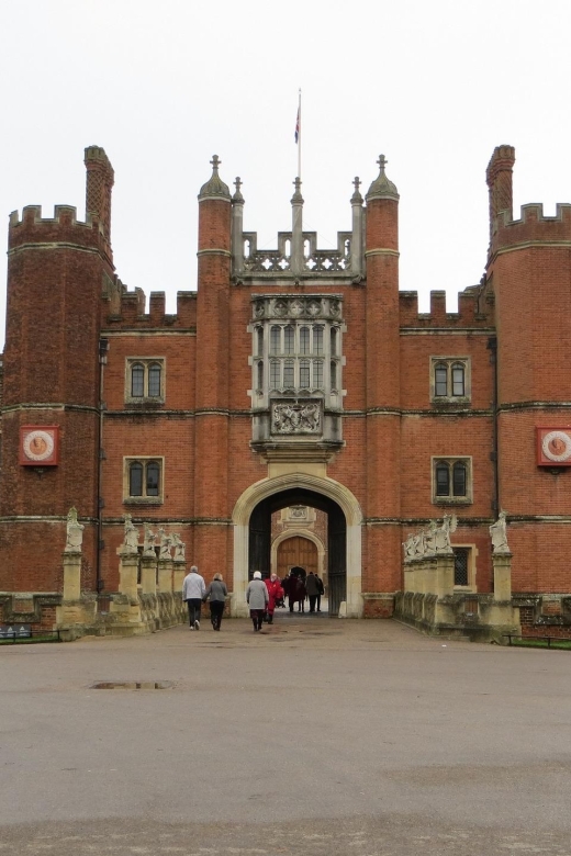 Windsor Castle Hampton Court Palace Private Tour With Pass - Tour Details and Pricing