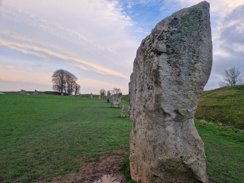 London: Stonehenge, Salisbury Cathedral and Avebury Day Tour - Exploring Londons Ancient Wonders