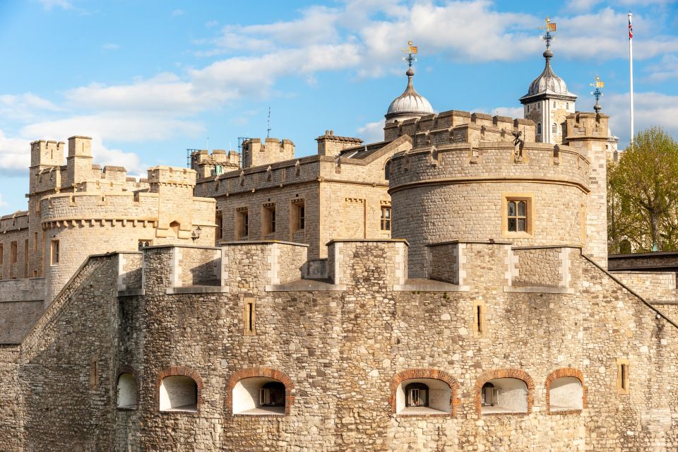 Private Tour of London With Rooftop Garden & Tower of London - Tour Essentials and Logistics