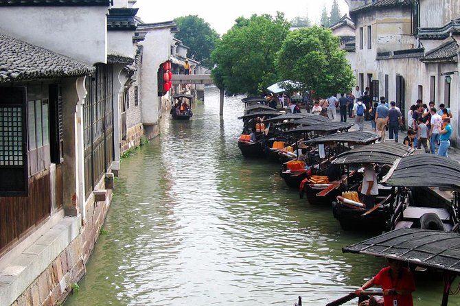 Half Day Private Tour to Zhujiajiao Water Town With Boat Ride From Shanghai