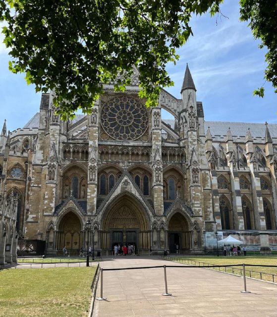 Stonehenge & Bath Private Guided Tours - Visit Stonehenge and Bath