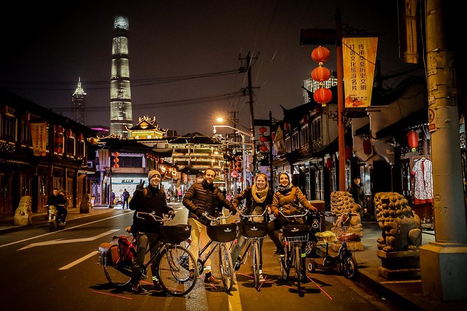 Shanghai Small-Group Night Tour by Bike - Group Size