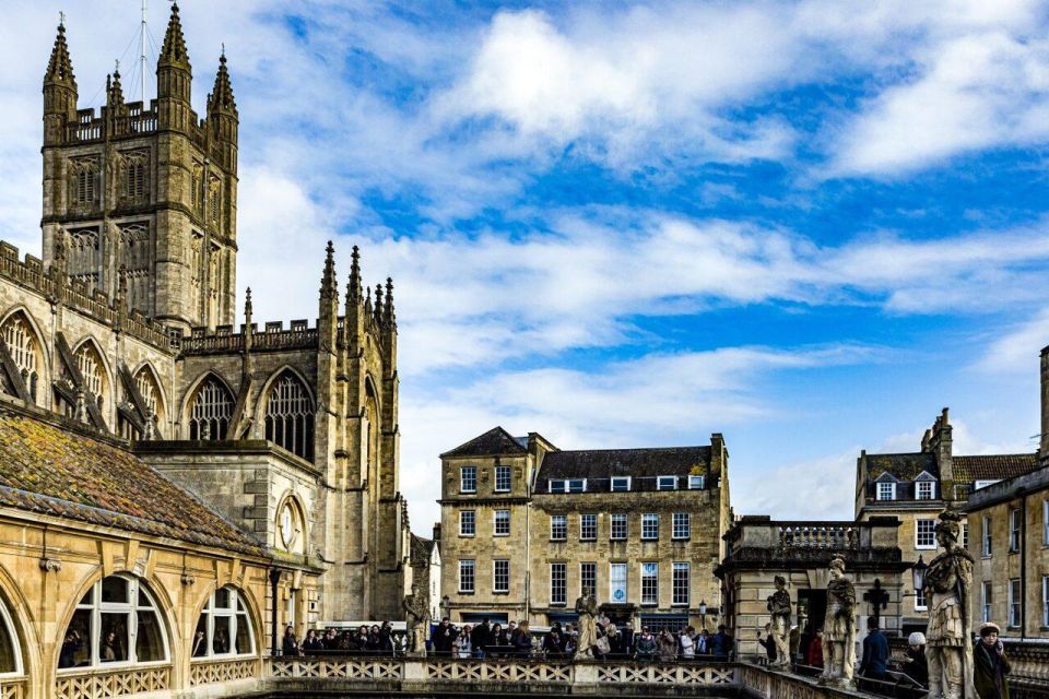 Gems of Bath – Private Walking Tour - Meet Your Guide and Begin the Adventure