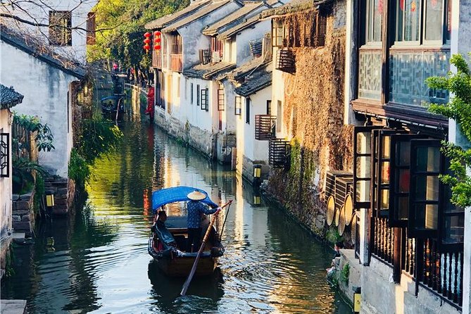 Zhujiajiao Water Town and Shanghai Highlights Private Trip - Tour Highlights