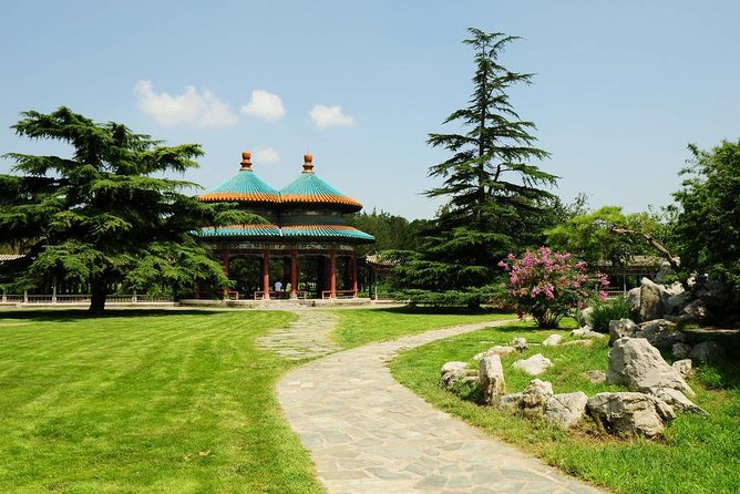 All Inclusive Private City Tour to Temple of Heaven, Tiananmen Square Forbidden City and Summer Pala - Guide Expertise