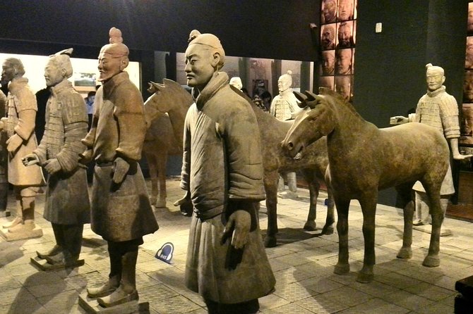 One Day Private Xian Tour to Terracotta Warriors With Airport Transfers - Inclusions and Duration