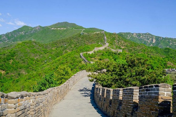 MuTianYu GreatWall Trip Licensed Taxi by English CabDriver-TR APP - Infant Seats Availability