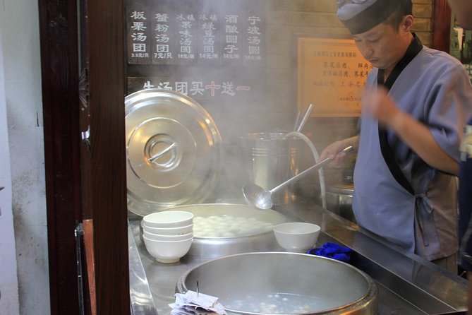 4-Hour Food Tour in Qibao Water Town From Shanghai by Subway - Key Takeaways