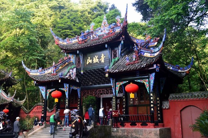 Mount Qingcheng and Dujiangyan Irrigation System Private Day Tour From Chengdu - Tour Itinerary